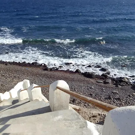 בית נופש Santorini Lovers סנטוריני