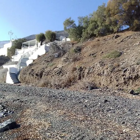 Santorini Lovers Hébergement de vacances *