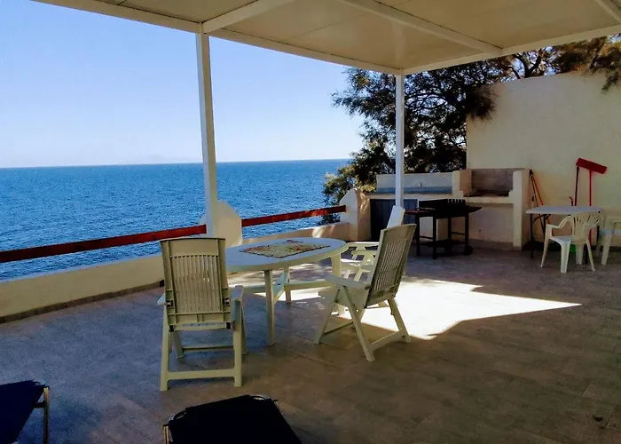 Santorini Lovers Tatil Evi